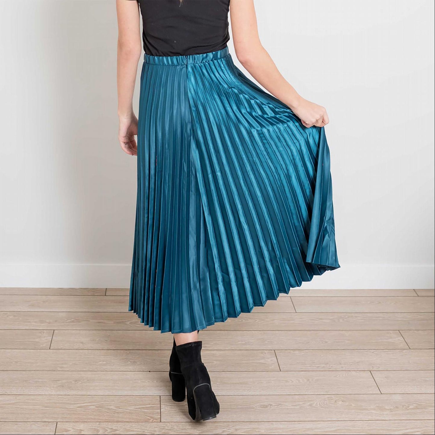 Side Zip Pleated Silk Midi Skirt